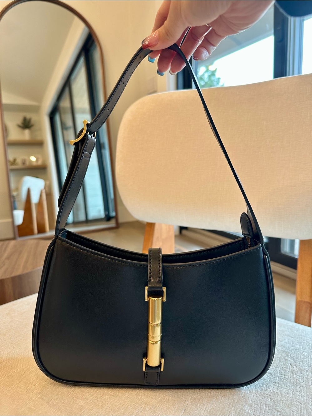 NEW w/tags Charles & Keith Black Cesia Bag